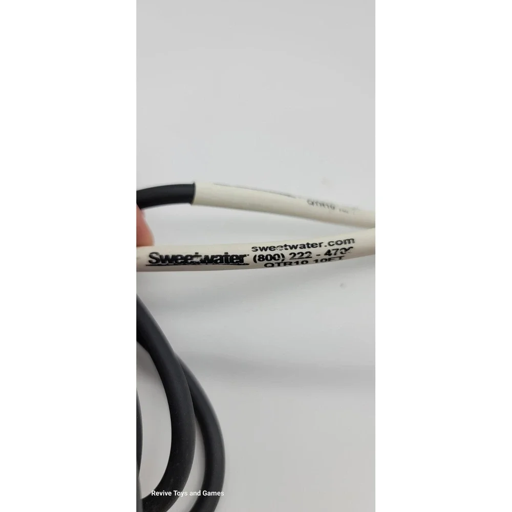 Sweet Water QTR10 10FT Guitar Amplifier Cable Tested and Working Great Condition